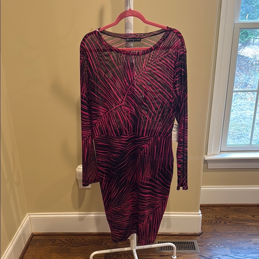 Elegant Black and Pink Patterned Dress